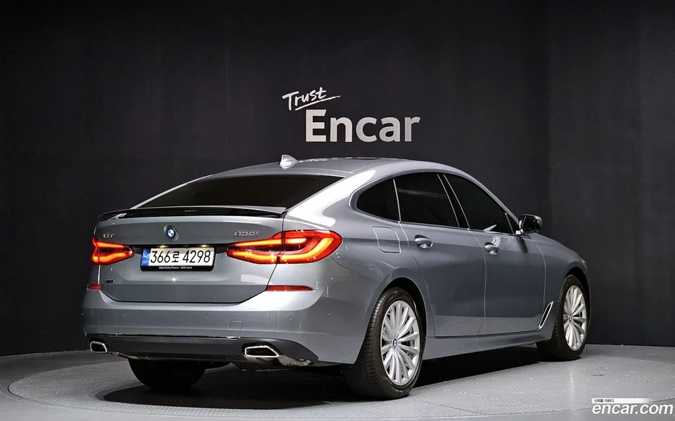 BMW 6 Series GT 630i xDrive 2023 — миниатюра 2