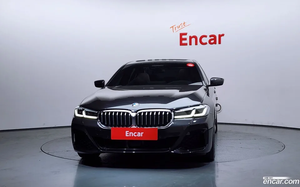 BMW 5 Series 523d M 2023 — миниатюра 3