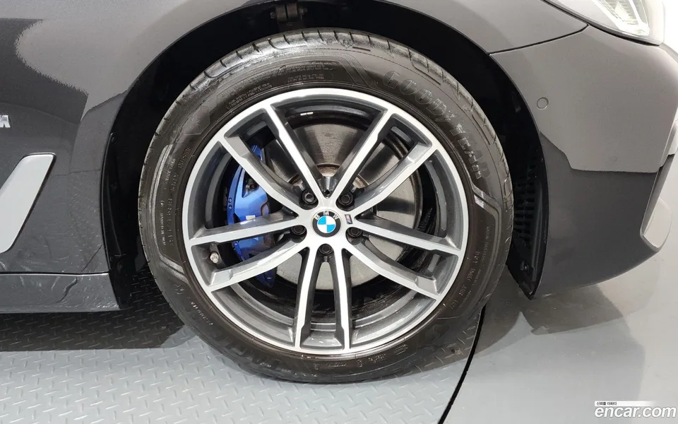 BMW 5 Series 523d M 2023 — миниатюра 5