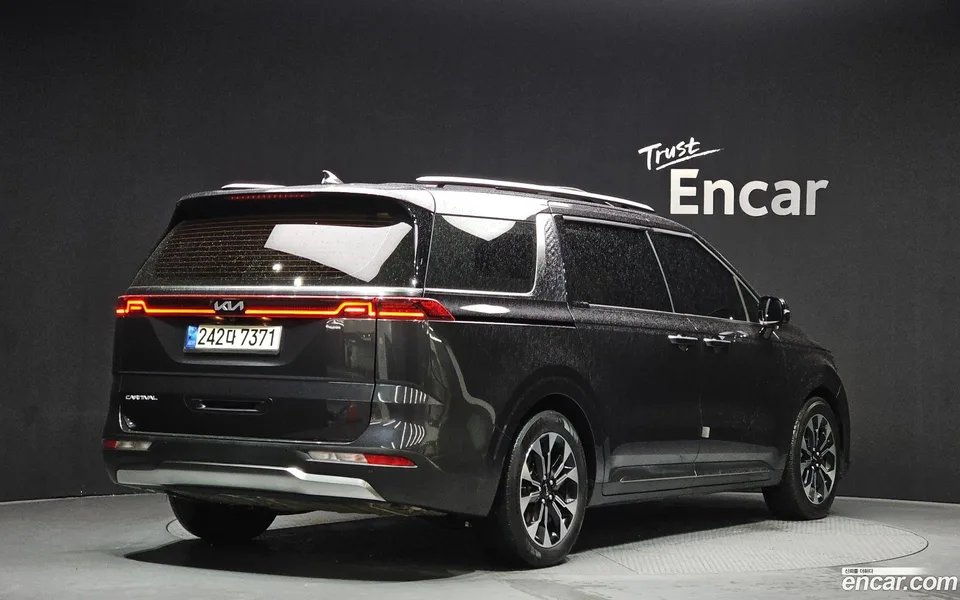 Kia Carnival 7 2022 — миниатюра 2