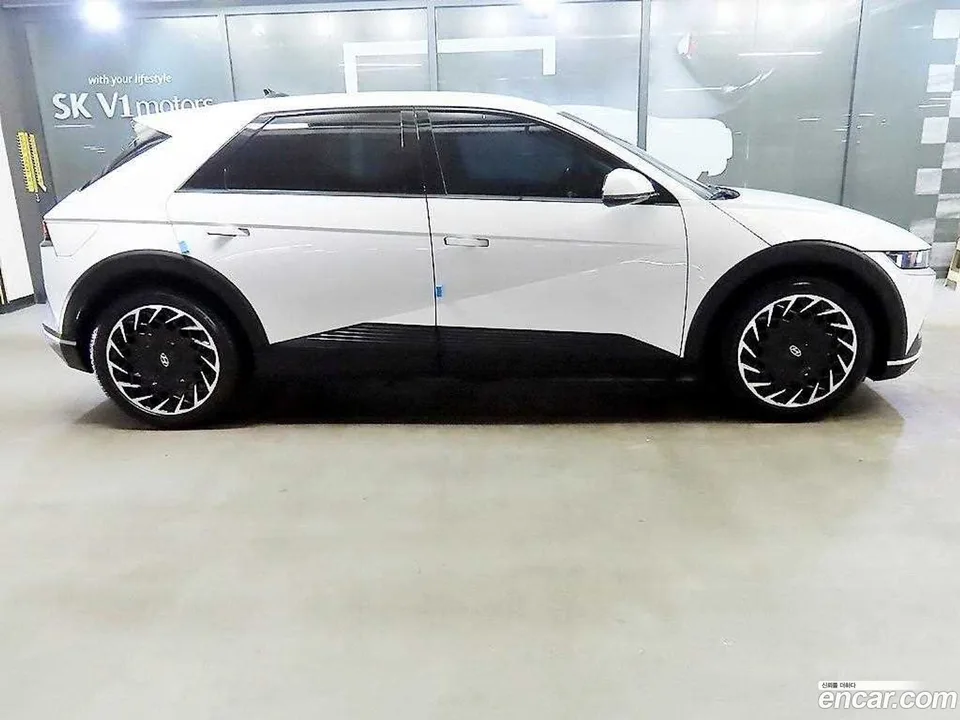 Hyundai Ioniq 5 2023 — миниатюра 3