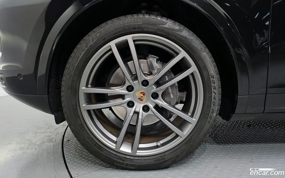 Porsche Cayenne 3.0 2023 — миниатюра 5