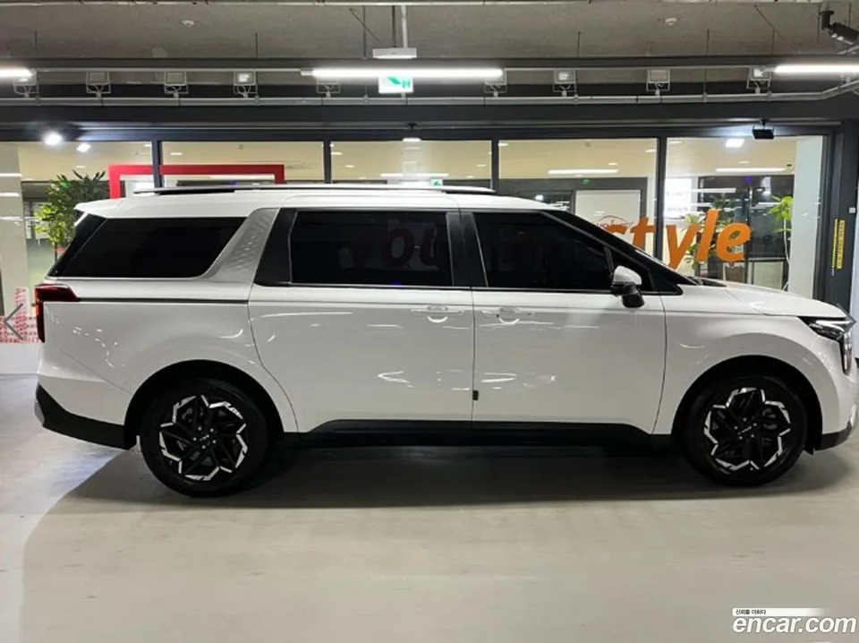 Kia Carnival 9 2024 — миниатюра 3