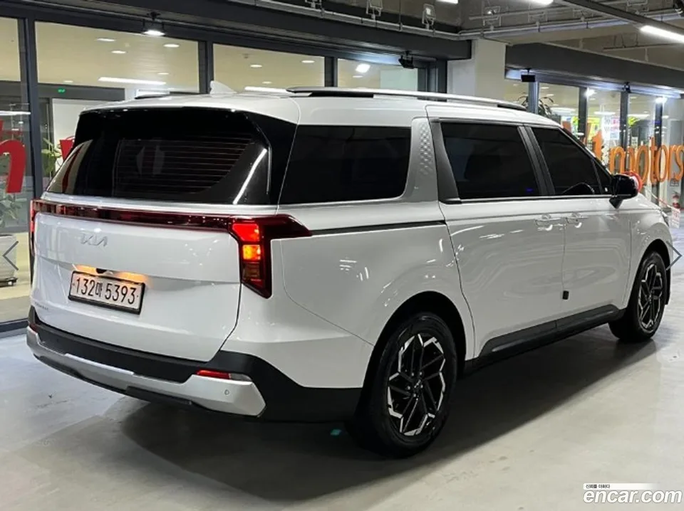 Kia Carnival 9 2024 — миниатюра 4