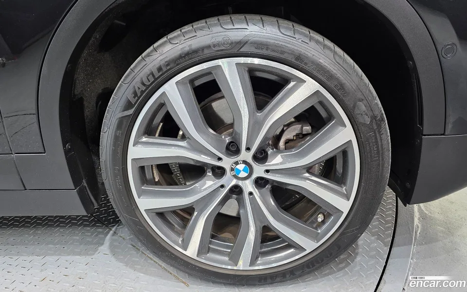 BMW X2 xDrive20i 2022 — миниатюра 5
