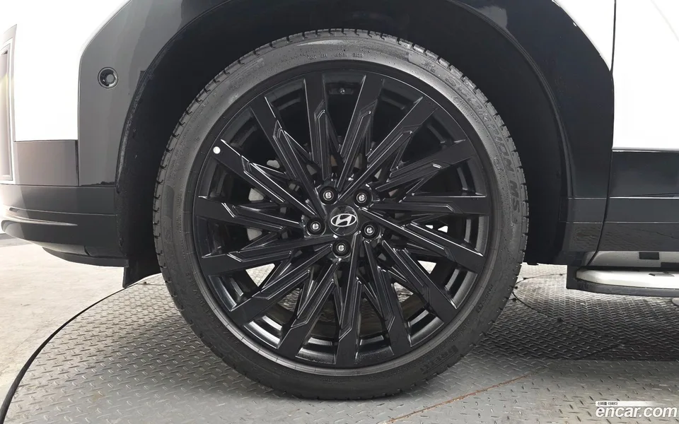 Hyundai SantaFe 2.5T 2WD 2024 — миниатюра 5