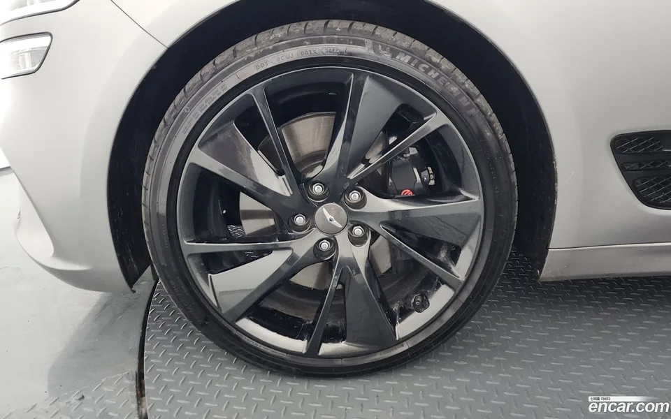 Genesis G70 Shooting Brake 2.0T 4WD 2022 — миниатюра 5