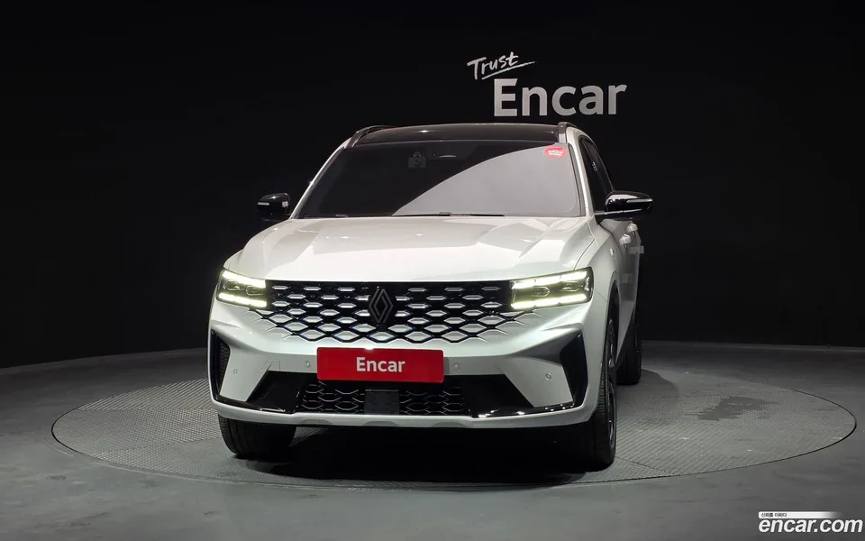 Renault Samsung Grand Koleos 1.5 E-TECH 2WD 2024 — миниатюра 3