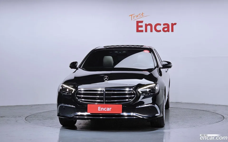 Mercedes-Benz E-Class E250 2022 — миниатюра 3