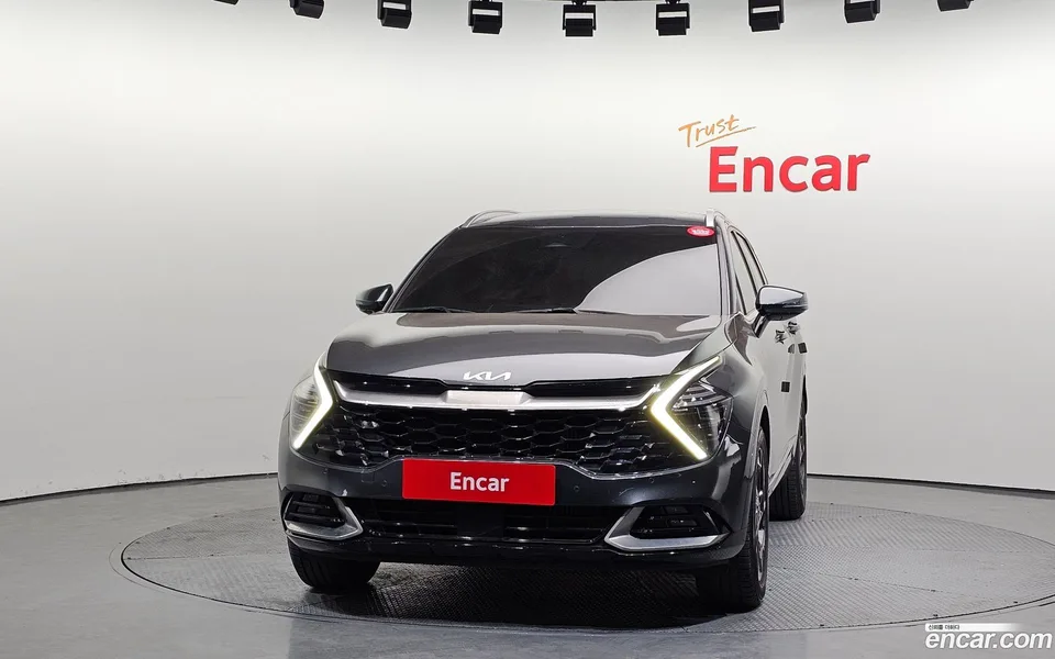 Kia Sportage 1.6 2WD 2023 — миниатюра 3