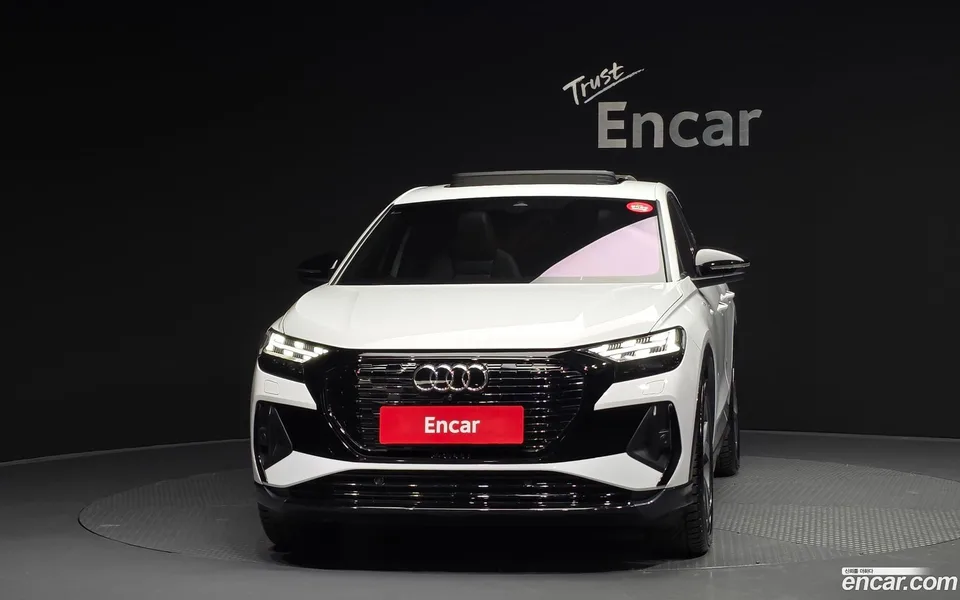 Audi Q4 e-tron 40 2022 — миниатюра 3