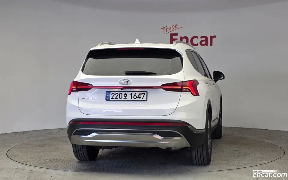 Hyundai Santa Fe HEV 1.6 2WD 2023 — миниатюра 4