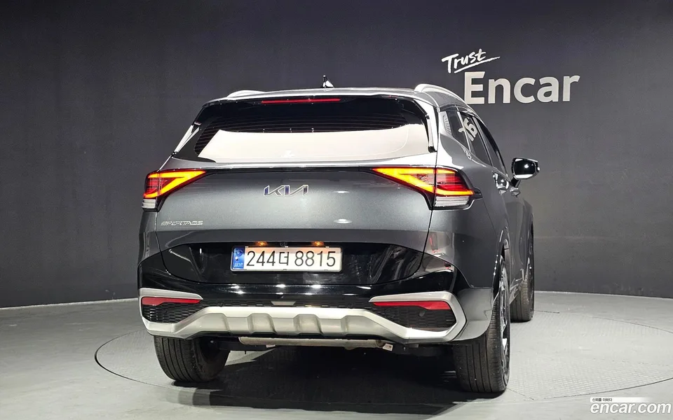 Kia Sportage 1.6 2WD 2023 — миниатюра 4
