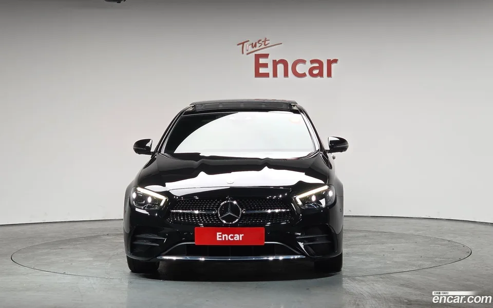 Mercedes-Benz E-Class E350 4MATIC AMG Line 2022 — миниатюра 3