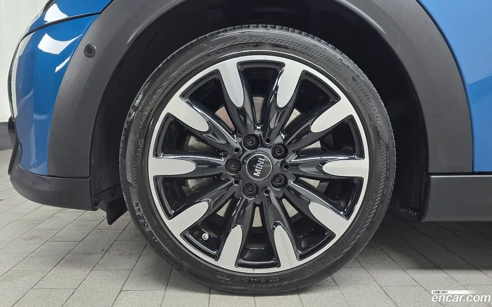 MINI Cooper S 5 2022 — миниатюра 5