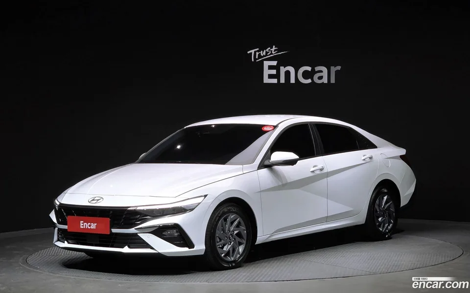 Hyundai Avante CN7 1.6 2025 — фото 1, купить с доставкой в Москву