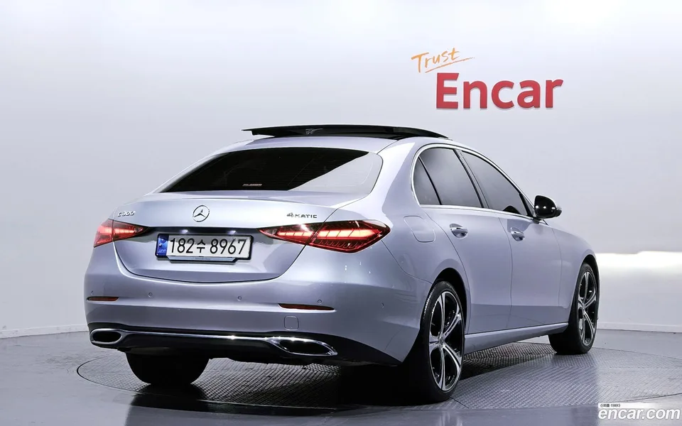 Mercedes-Benz C-Class C300 4MATIC 2023 — миниатюра 2
