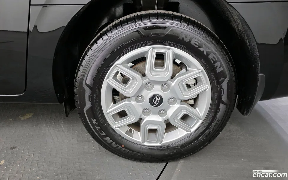 Hyundai Staria HEV 1.6 5 2024 — миниатюра 5