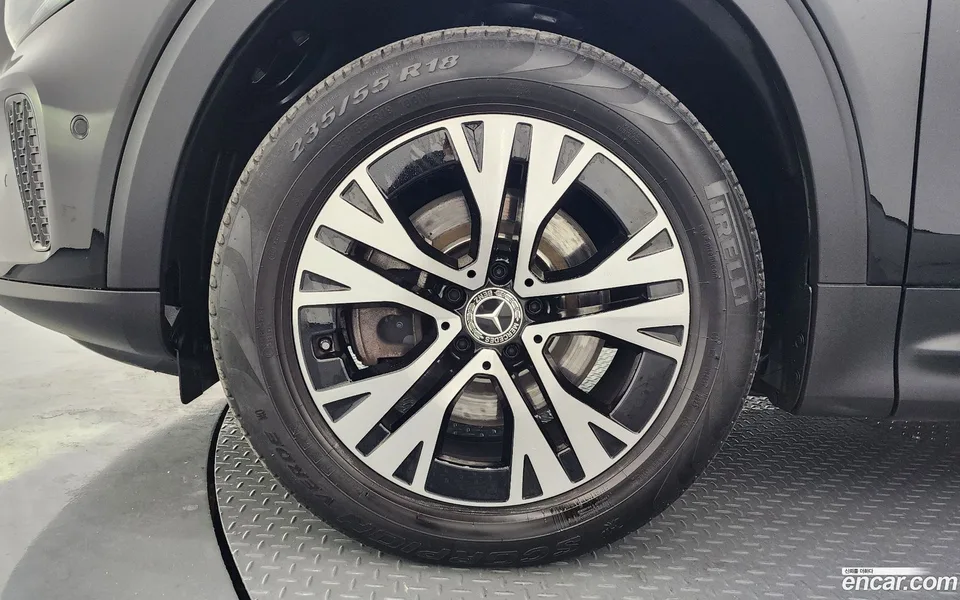 Mercedes-Benz GLB-Class GLB200 d 2024 — миниатюра 5