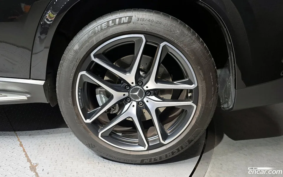 Mercedes-Benz GLE-Class AMG GLE53 4MATIC+ 2022 — миниатюра 5