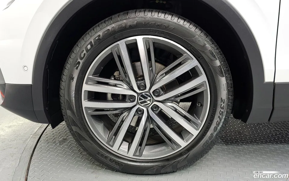 Volkswagen Tiguan 2.0 TDI 2022 — миниатюра 5