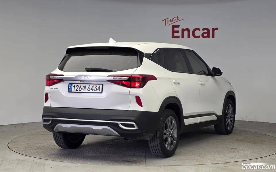 Kia Seltos 1.6 2WD 2022 — миниатюра 2