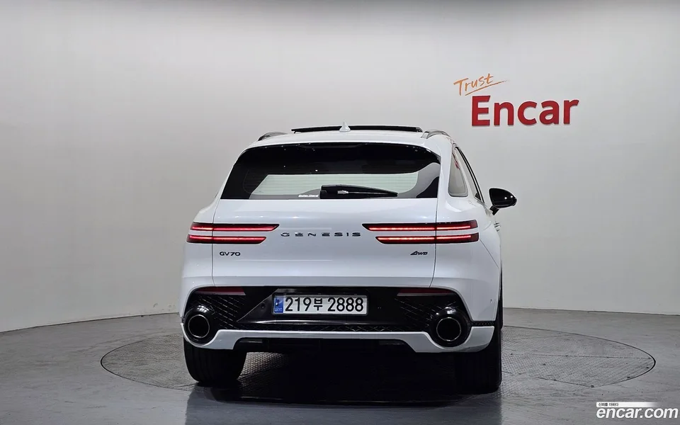 Genesis GV70 2.5T AWD 2023 — миниатюра 4