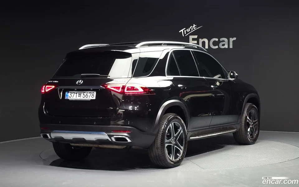 Mercedes-Benz GLE-Class GLE350e 4MATIC 2022 — миниатюра 2