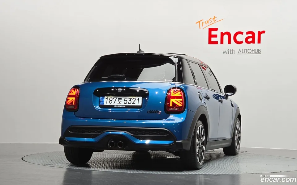 MINI Cooper S 5 2022 — миниатюра 4