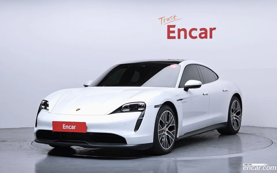 Porsche Taycan 2023 — фото 1, купить с доставкой в Москву