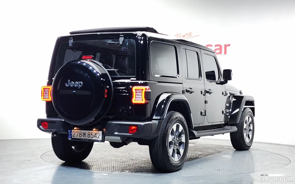 Jeep Wrangler 2.0 4 2022 — миниатюра 2