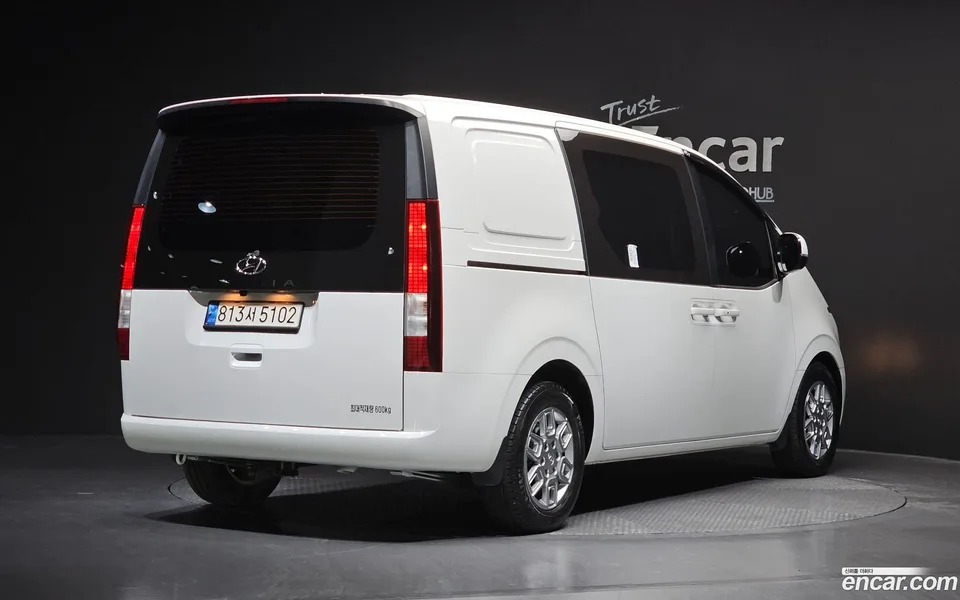 Hyundai Staria 5 2022 — миниатюра 2