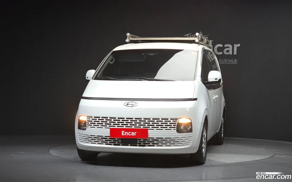 Hyundai Staria 5 2022 — миниатюра 3