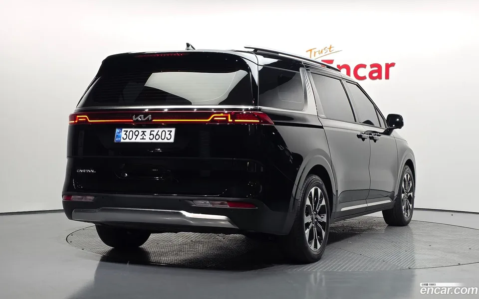 Kia Carnival 9 2022 — миниатюра 2