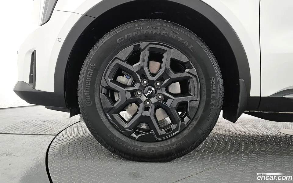 Kia Sorento HEV 1.6 2WD 2023 — миниатюра 5