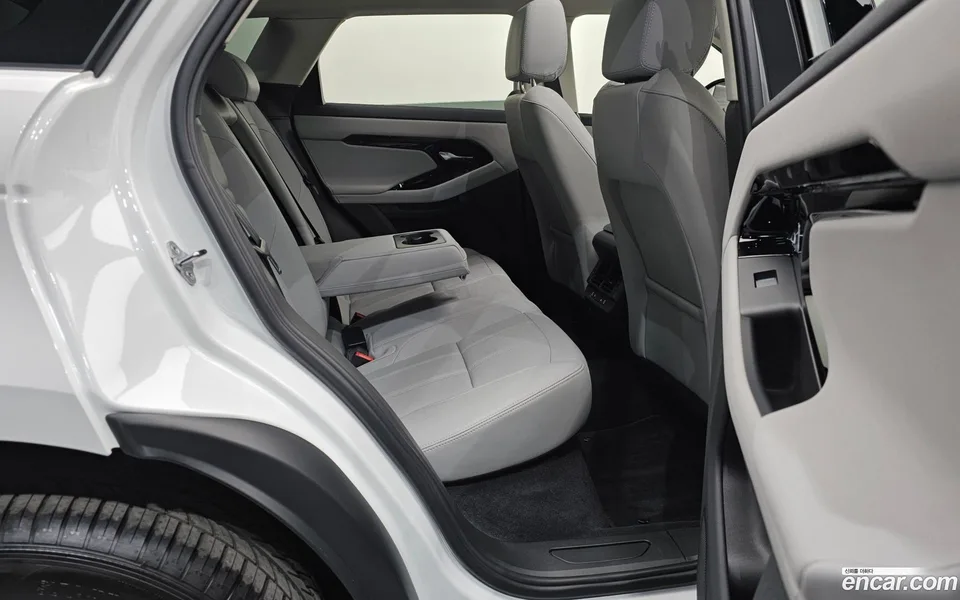 Land Rover Range Rover Evoque P250 S 2025 — миниатюра 5