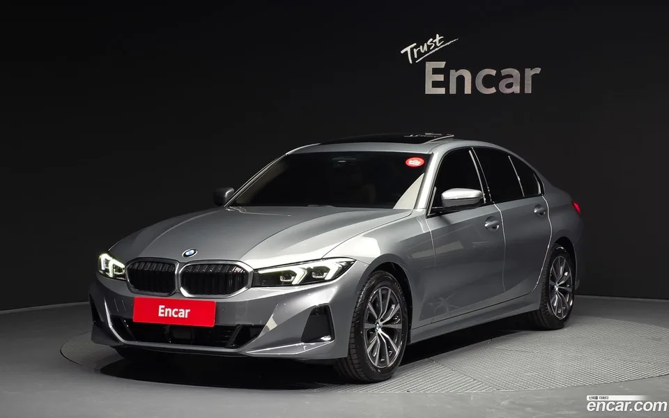 BMW 3 Series 320d 2023 — фото 1, купить с доставкой в Москву