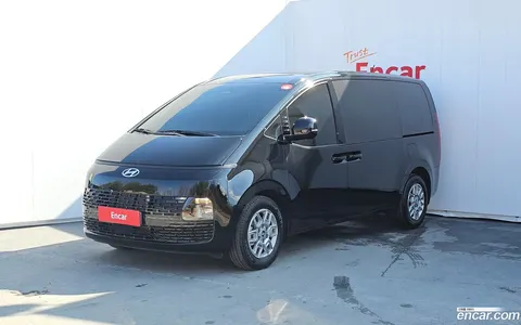 Hyundai Staria 2025 купить в Москве
