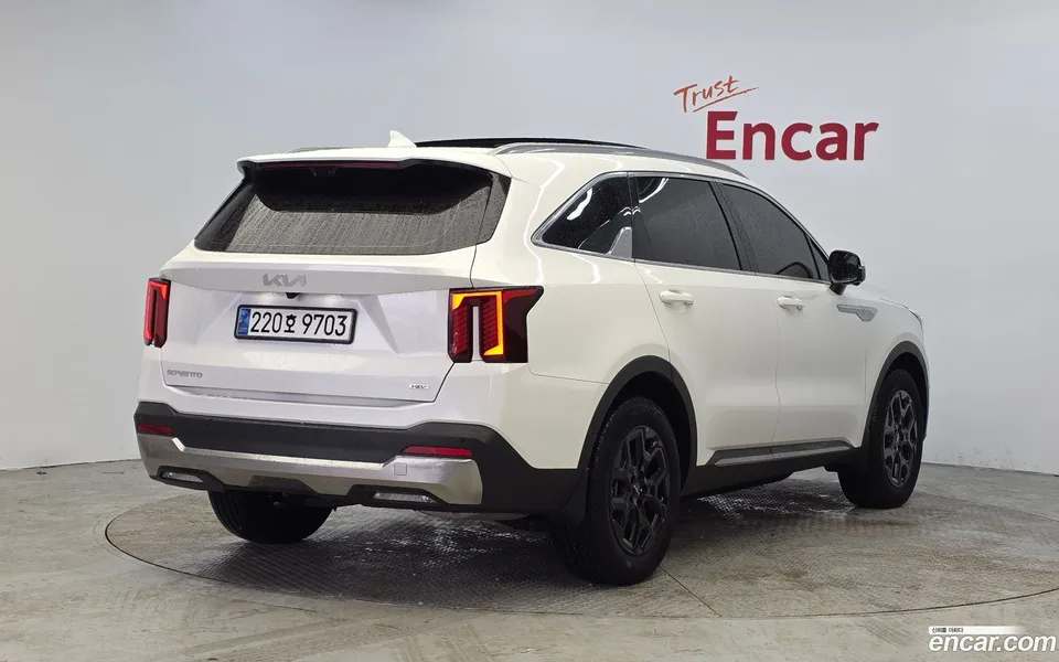 Kia Sorento HEV 1.6 2WD 2023 — миниатюра 2