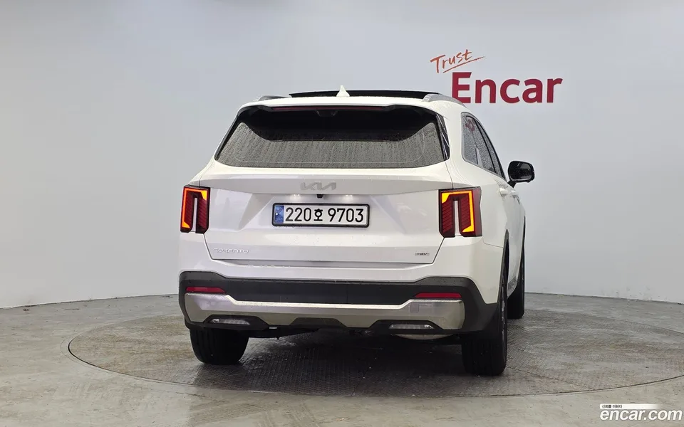 Kia Sorento HEV 1.6 2WD 2023 — миниатюра 4