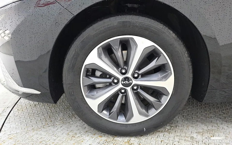 Kia K8 Hybrid 2023 — миниатюра 5