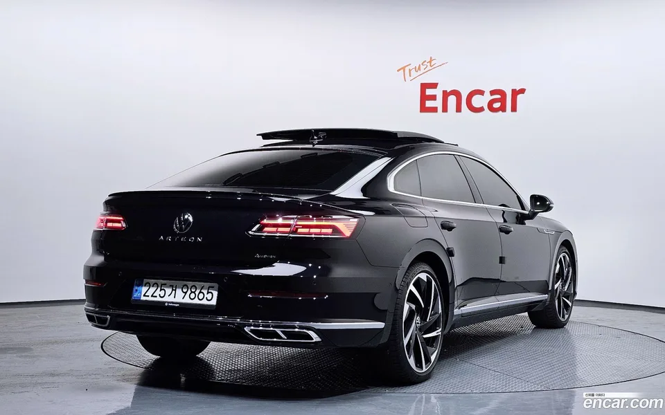 Volkswagen Arteon 2.0 TDI R-LINE 4 2022 — миниатюра 2