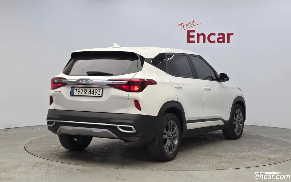 Kia Seltos 1.6 2WD 2022 — миниатюра 2