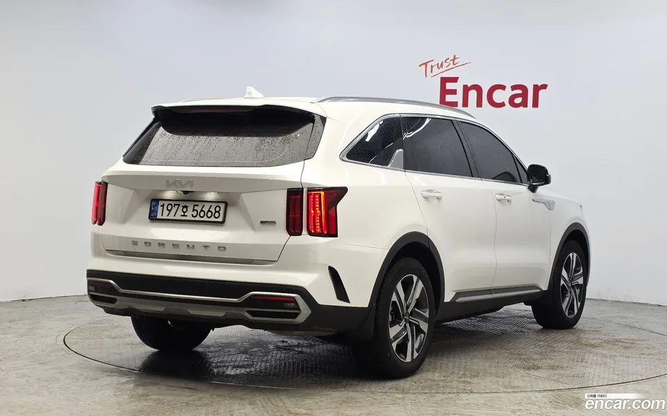 Kia Sorento HEV 1.6 2WD 2022 — миниатюра 2