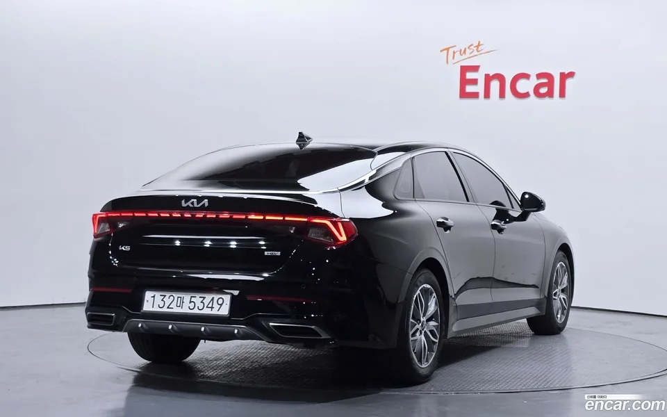 Kia K5 Hybrid 2023 — миниатюра 2