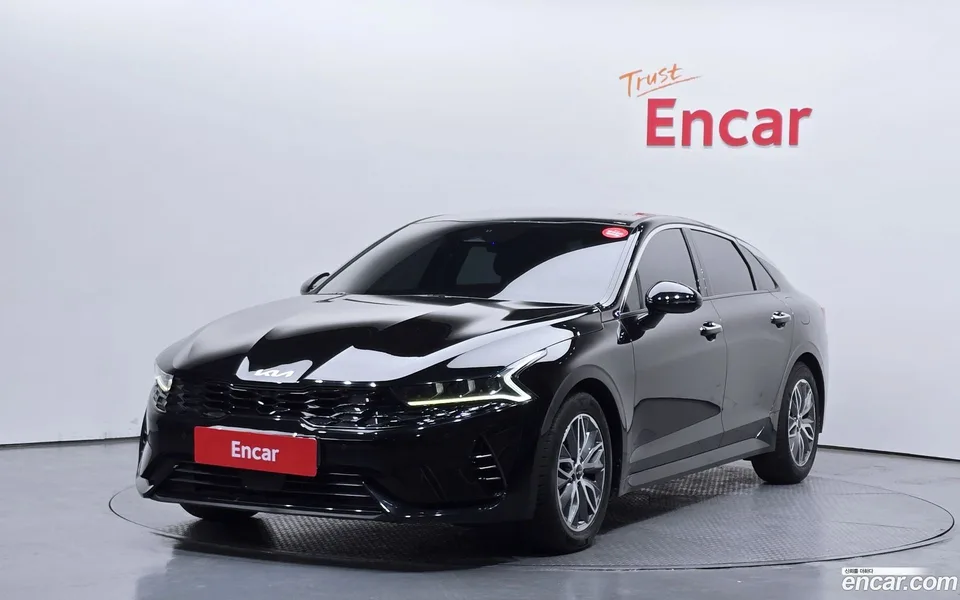 Kia K5 Hybrid 2023 — фото 1, купить с доставкой в Москву