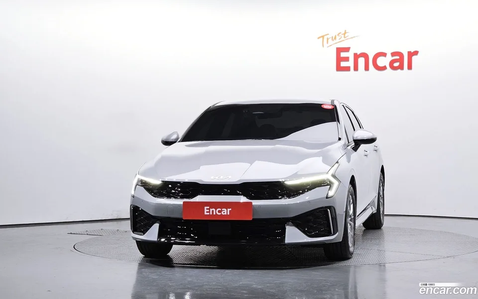 Kia K5 Hybrid 2025 — миниатюра 3