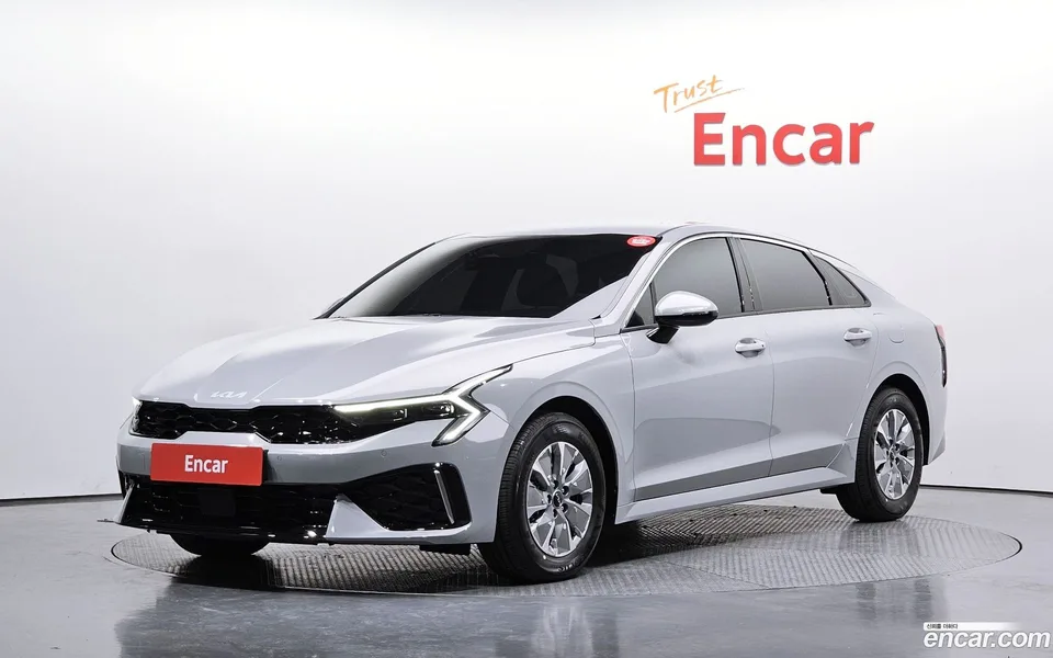 Kia K5 Hybrid 2025 — фото 1, купить с доставкой в Москву