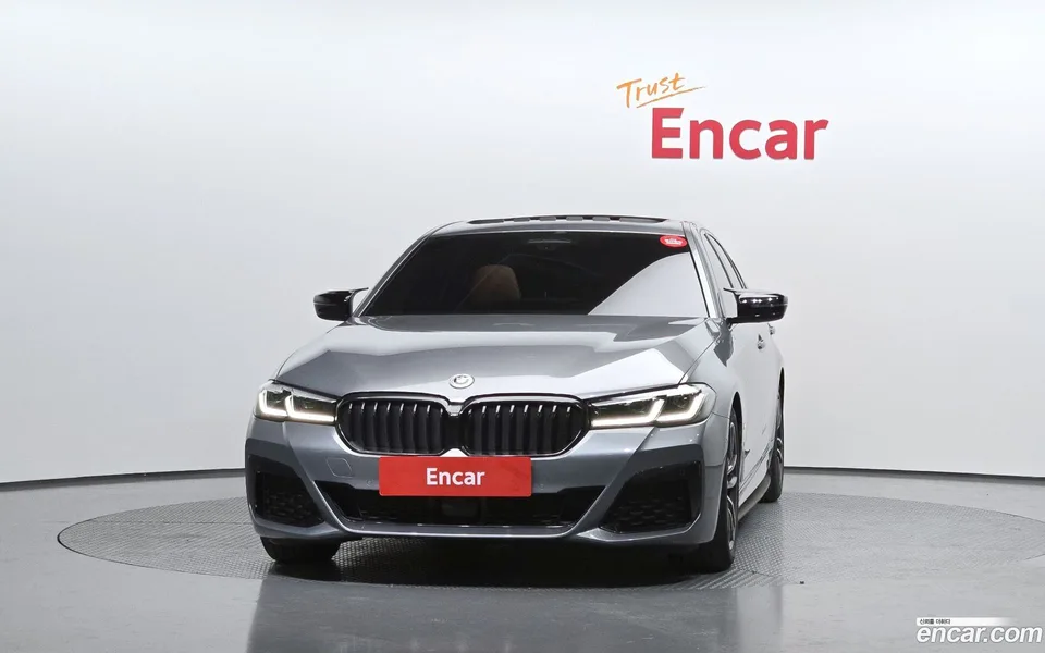 BMW 5 Series 520i M 2022 — миниатюра 3