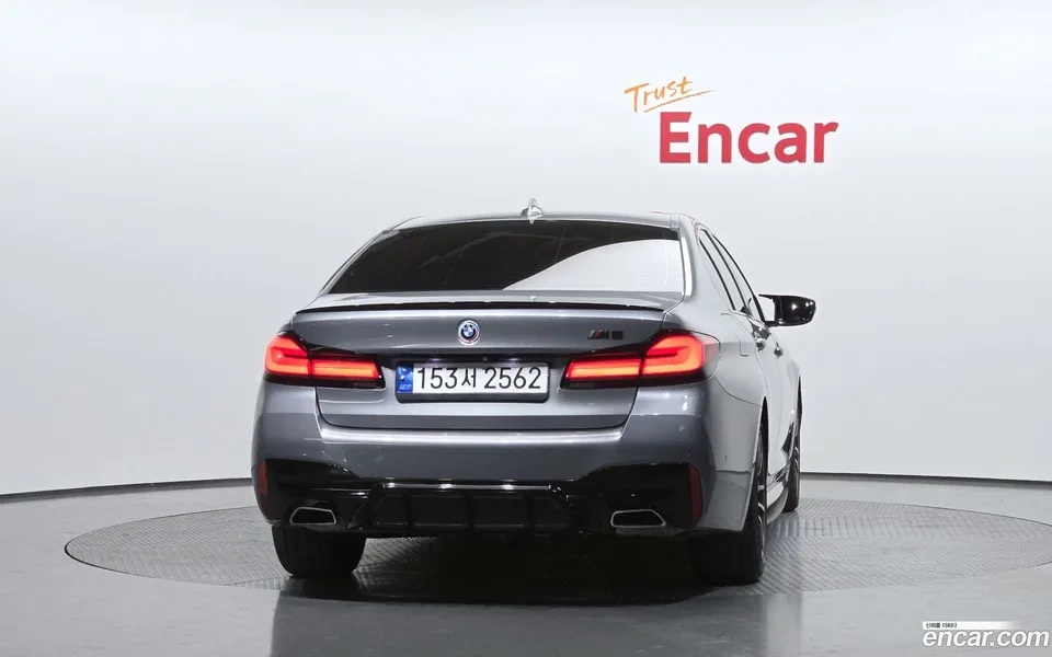 BMW 5 Series 520i M 2022 — миниатюра 4